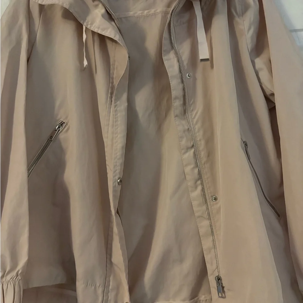 Zara Cream Utility Jacket with Relaxed Fit and Collared Neckline - Picture 6 of 9